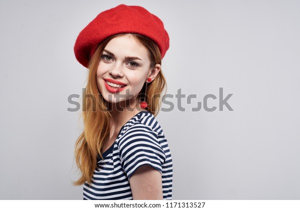 bright red beret