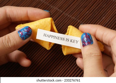 A Woman Reveals Her Hidden Message Within The Fortune Cookie.