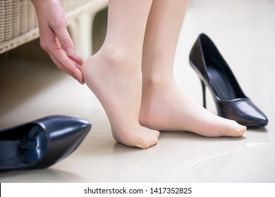 Asian feet in heels