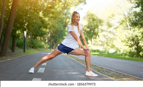 Portrait Sporty Older Man Running Park Stock Photo 468490010 | Shutterstock