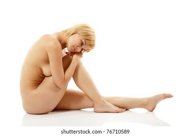 Schöne Frau Posiert Nackt Lizenzfreie Fotos, Bilder Und Stock Fotografie.  Image 48174984.