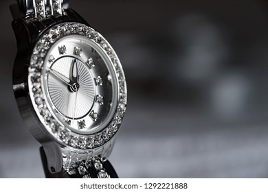 Woman Shiny White Gold Diamond Watch. 
