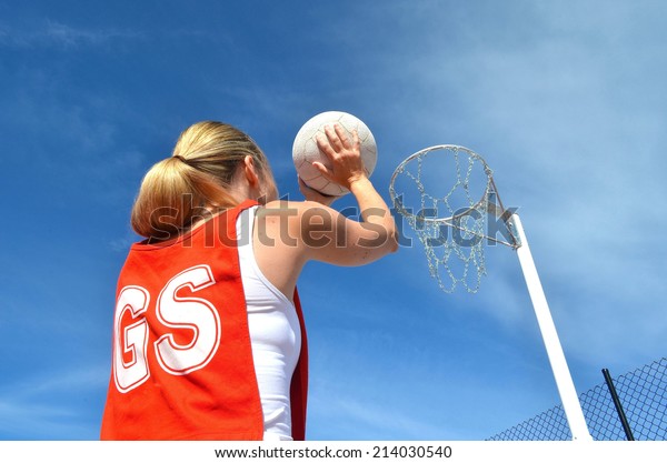 netball dunk