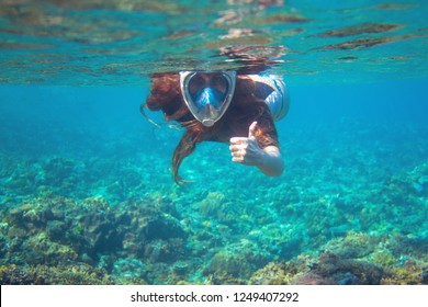 Download Full Face Snorkel Mask Images Stock Photos Vectors Shutterstock Yellowimages Mockups