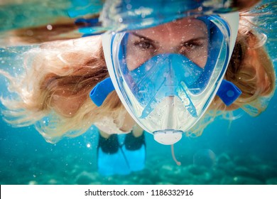 Download Full Face Snorkel Mask Images Stock Photos Vectors Shutterstock PSD Mockup Templates