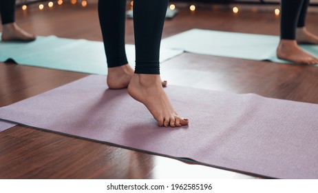 15,582 Standing toes Images, Stock Photos & Vectors | Shutterstock