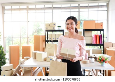 220,576 Envelope office Images, Stock Photos & Vectors | Shutterstock