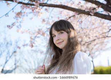 女 かわいい 日本 の写真素材 画像 写真 Shutterstock