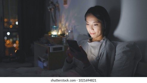 浮気 妻 の写真素材 画像 写真 Shutterstock