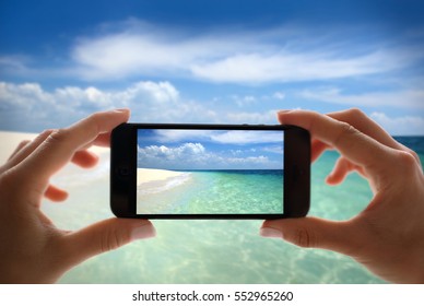 12,333 Women Phone Taking Photo Sea Images, Stock Photos & Vectors ...