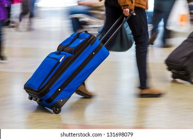 239,080 Luggage airport Images, Stock Photos & Vectors | Shutterstock