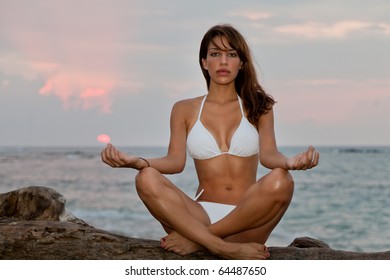 Bikini Yoga