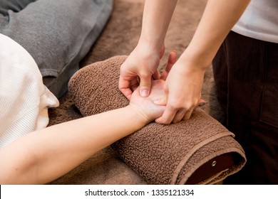 The woman who receives massage