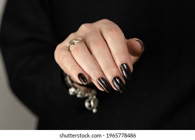 long hands  black