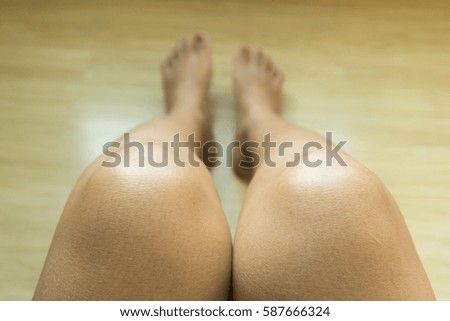 woman's Knees 