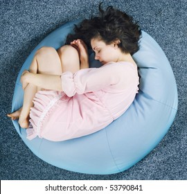 Featured image of post The Best 15 Woman Fetal Position Reference