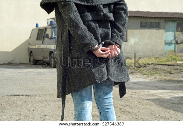 Women Handcuffed Criminal Police Stockfoto 527546389 | Shutterstock