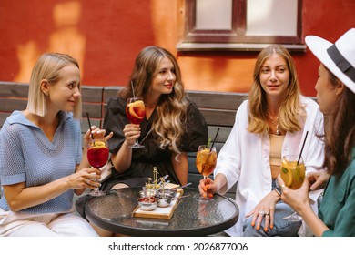 706 Aperol Friends Images, Stock Photos & Vectors | Shutterstock