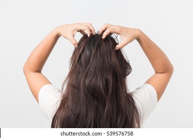 Women Itching Scalp  Itchy His Hair