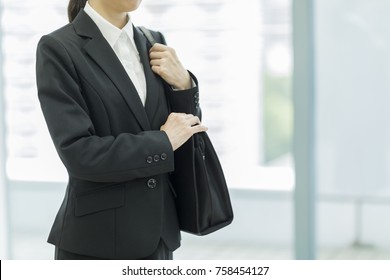 Women In Job Hunting