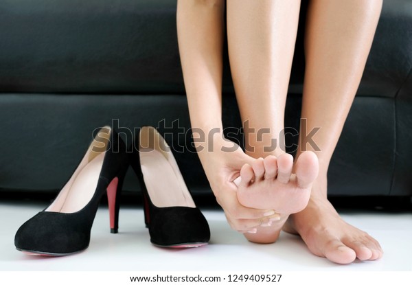 Women Leg Cramps Ankles High Heels」の写 