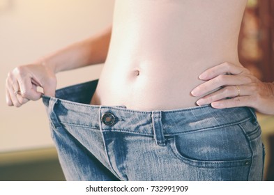 Women Lose Weight,To Have The Perfect Shape. Loose Pants
