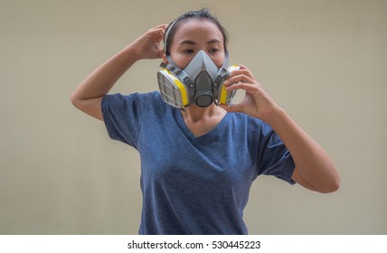 Women Protection Cartridge Respirator Gas Mask - Close Up.