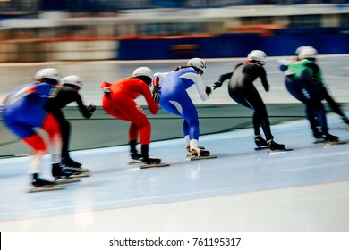 Women Skaters In Mass Start Speed Skating Competition