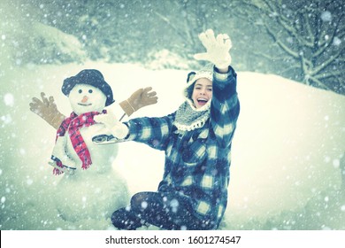 Women In Winter Clothes. Happy Winter Time. Winter Portrait. Christmas Winter Poeple. Enjoying Nature Wintertime