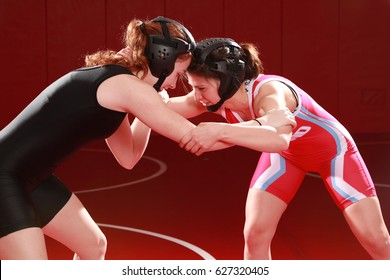 Women wrestling