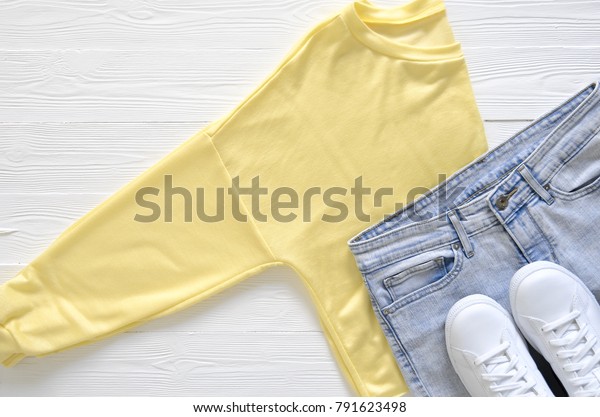 blue and yellow top womens