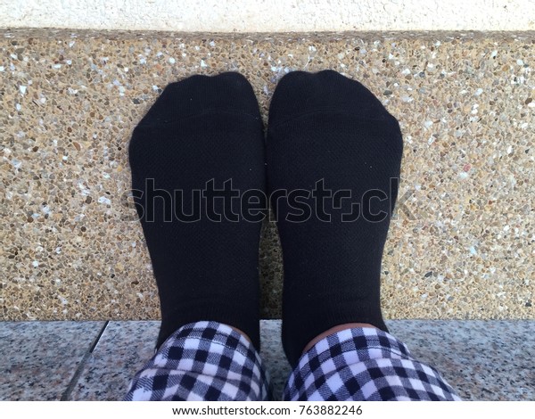 women feet socks
