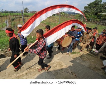 21 Arakan flag Images, Stock Photos & Vectors | Shutterstock