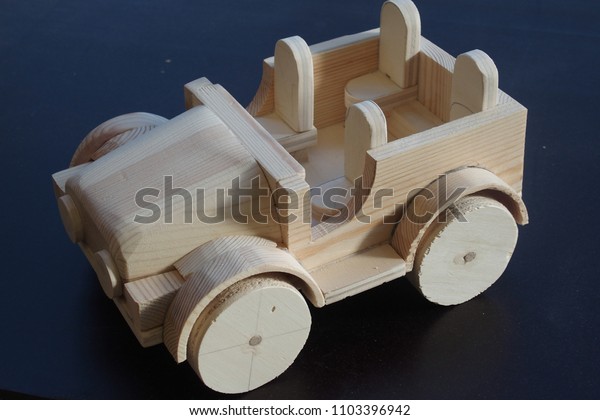 Wood Car\
toys