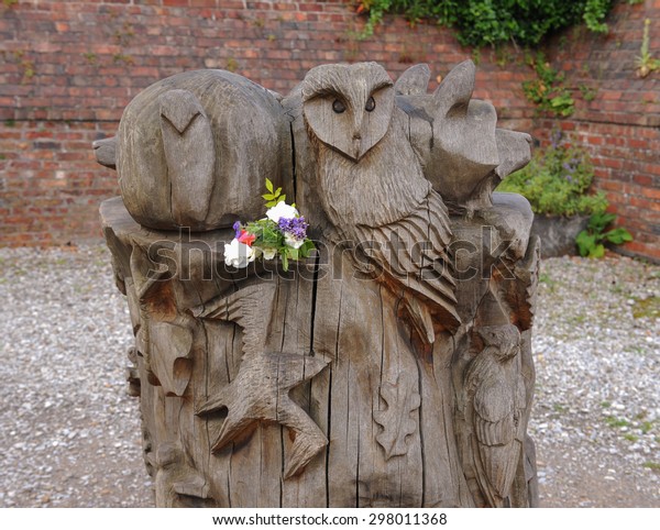 Wood Carving Birds Posy Flowers Place Stock Photo Edit Now 298011368