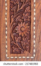 Wood Craving With Flower Pattern