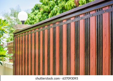 Wood Metal Fence Residential House Stock Photo Edit Now 637093093