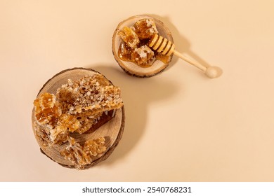 Wood objet and honeycomb , honeydipper