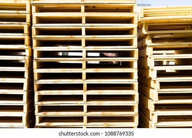 37,368 Wood pallet Stock Photos, Images & Photography | Shutterstock