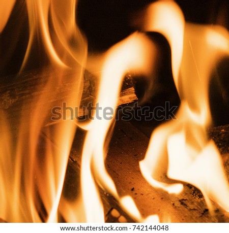 Wood pellets in the fire