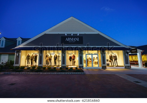 armani premium outlets