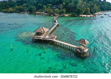 3,119 Bar hut Stock Photos, Images & Photography | Shutterstock