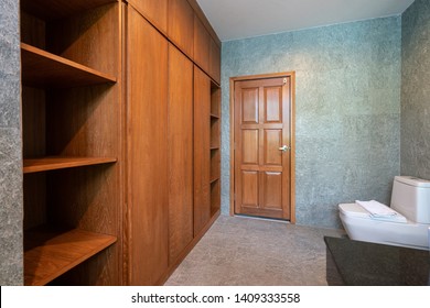 Imagenes Fotos De Stock Y Vectores Sobre Built In Wardrobe