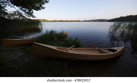 Cedar Strip Canoe Images, Stock Photos &amp; Vectors 