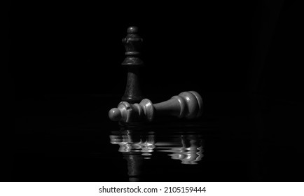 717 Falling chess pieces Images, Stock Photos & Vectors | Shutterstock