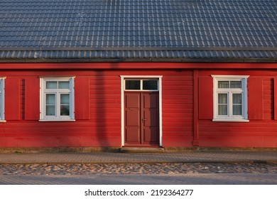 Wooden Country House Exterior. Classical Building Traditions. Falu Red Dye. Scandinavia, Europe. Tourism, Vacations, Home Office, Real Estate Development, Lifestyle