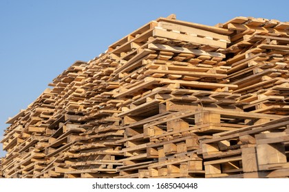 Damaged Pallet Images, Stock Photos & Vectors | Shutterstock