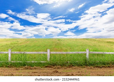 7,054 Old rustic farm gate Stock Photos, Images & Photography