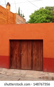 29 Mexican driveway Images, Stock Photos & Vectors | Shutterstock