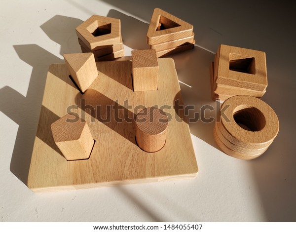 shape sorter board